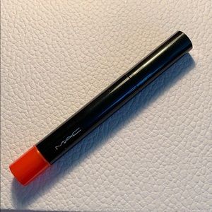 MAC lipgloss